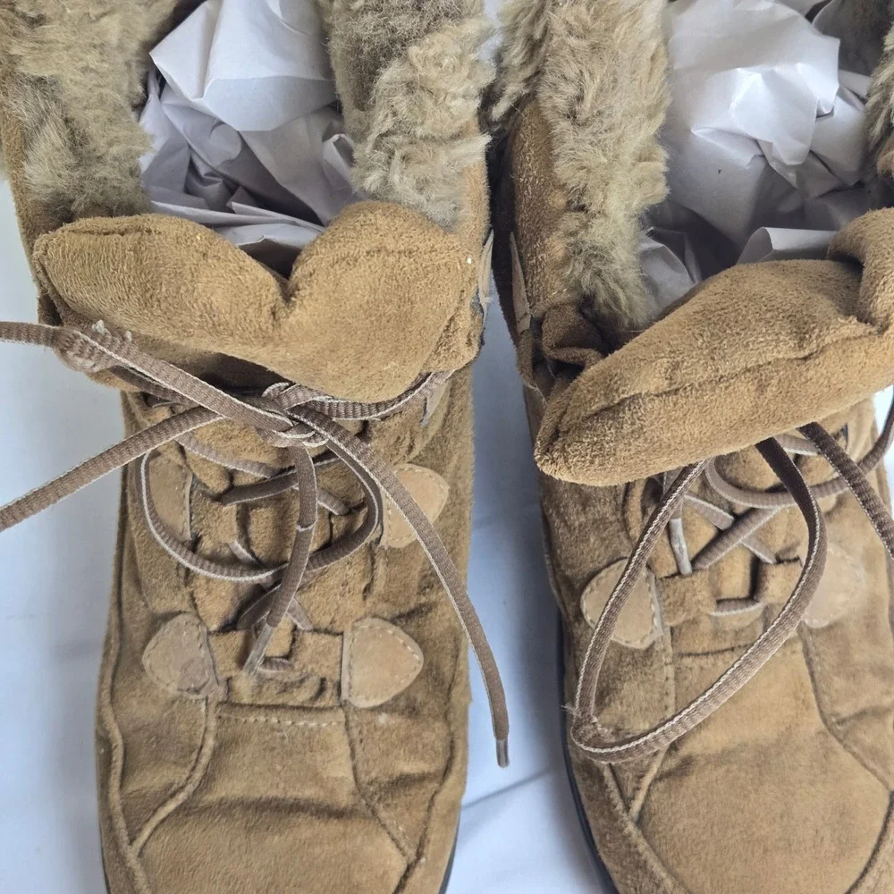 Pajar Faux Fur Lined Winter Boots, Women's Size 38 US 7, Canadian Hiking Utility